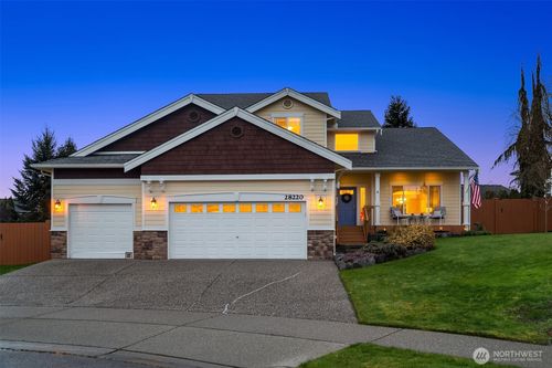 28220 71st Dr Nw, Stanwood, WA, 98292-8118 | Card Image