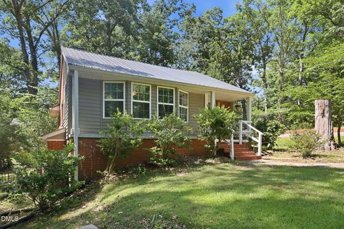 540 W Chisholm St, Sanford, NC, 27330-3862 | Card Image