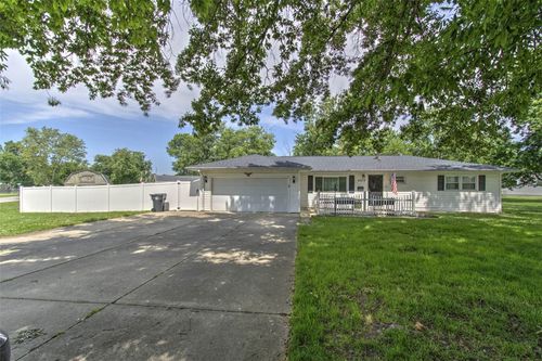 4272 E Maynor St, Decatur, IL, 62521-5056 | Card Image