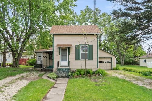 309 North St, Earlville, IL, 60518-8151 | Card Image