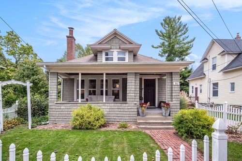 350 Scott Ave, Grand Rapids, MI, 49504-4964 | Card Image