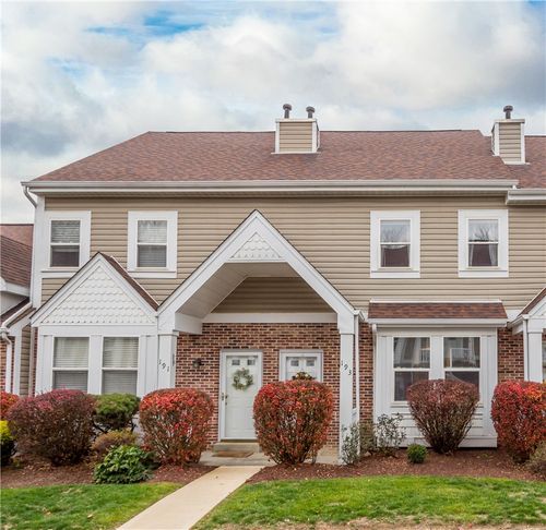 193 Old Village Ln, Bethel Park, PA, 15102-3293 | Card Image