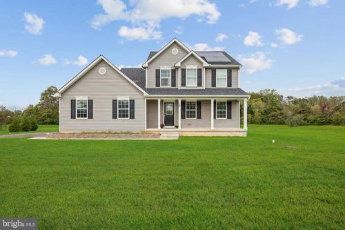 18 Thoroughbred Ct, BRIDGETON, NJ, 08302-3553 | Card Image