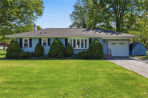 30 Adela Cir, Rochester, NY, 14624-4752 | Card Image