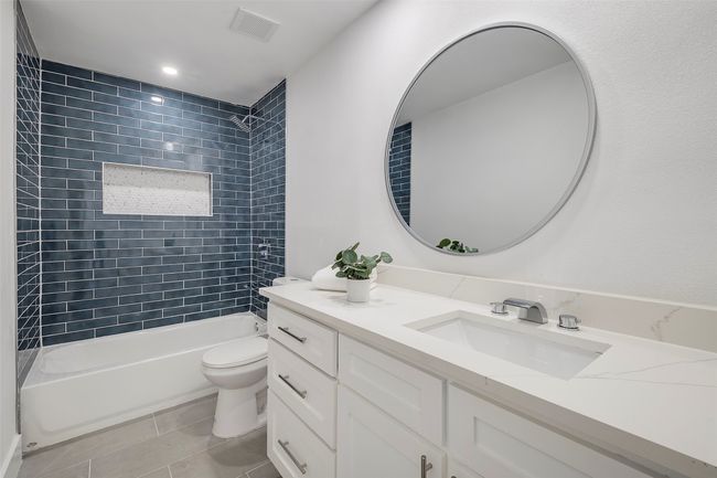5607 Emrose Cir, House other with 3 bedrooms, 2 bathrooms and null parking in Dallas TX | Image 18