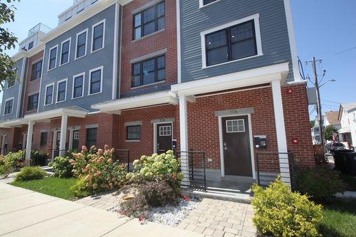 116-116 Main St, Everett, MA, 02149-5720 | Card Image