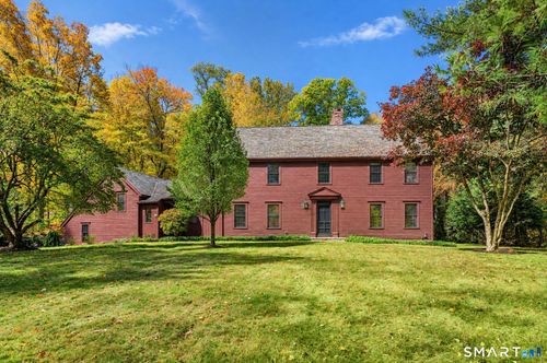 28 Maplecrest Dr, Danbury, CT, 06811-4262 | Card Image