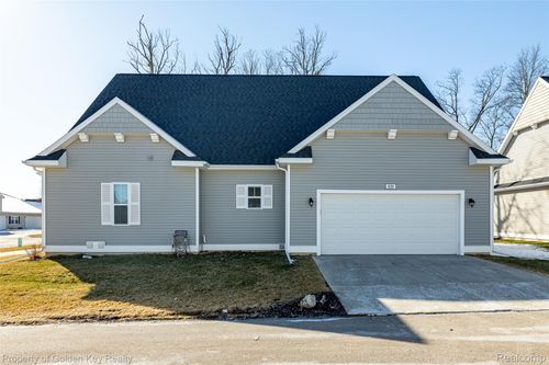 420 Dorchester Dr, Howell, MI, 48855-6419 | Card Image