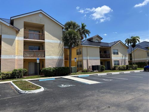 406-7640 Westwood Dr, Tamarac, FL, 33321-2320 | Card Image