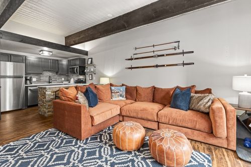 218-2375 Storm Meadows Dr, Steamboat Springs, CO, 80487 | Card Image