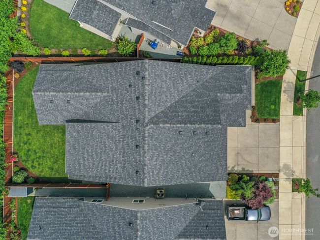 Just around the corner from the mailboxes and the clubhouse, this home is ideally situated in the neighborhood. | Image 22