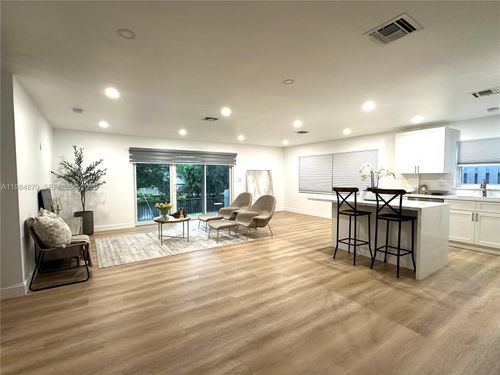 3042 Hayes St, Hollywood, FL, 33021-5554 | Card Image