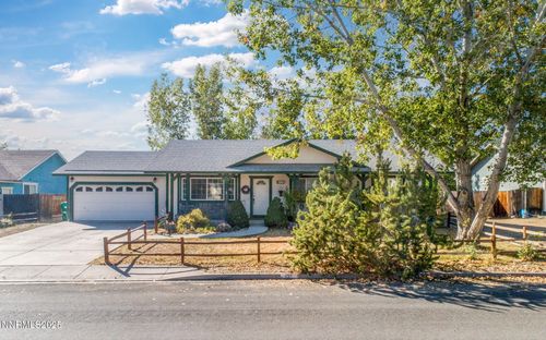 335 Veronica Ave, Sparks, NV, 89436-8926 | Card Image