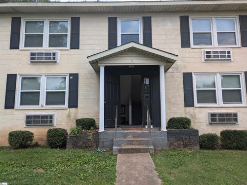 201 Chandler Dr, GAFFNEY, SC, 29340-3947 | Card Image