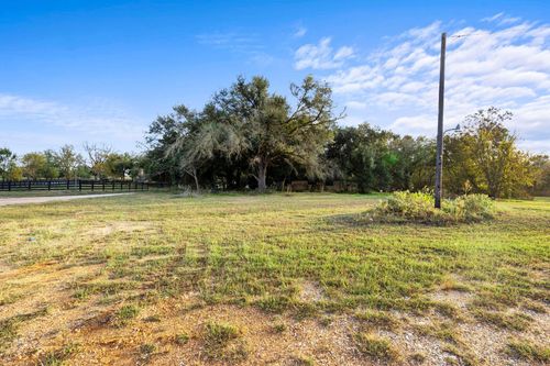 1 Rock Island Ln, Washington, TX, 77880 | Card Image