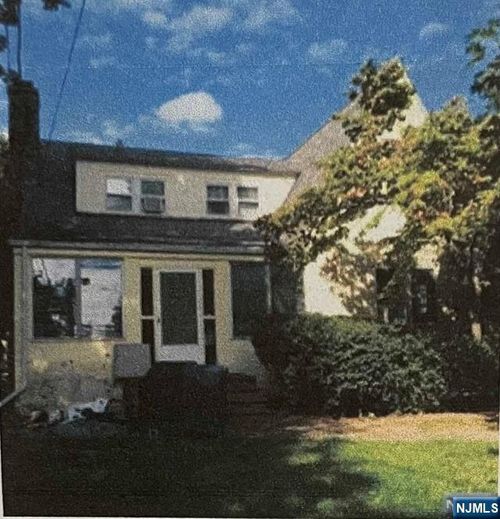 50 Crescent Ave, Allendale, NJ, 07401-1307 | Card Image