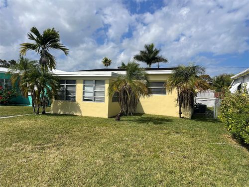 1635 Moffett St, Hollywood, FL, 33020-6544 | Card Image