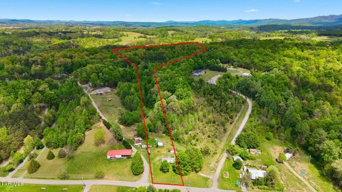 2376 Middle Creek Road, Afton, TN, 37616 | Card Image