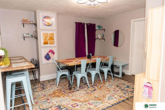 555 W 6 Th St, House other with 4 bedrooms, 2 bathrooms and 1 parking in York NE | Image 7