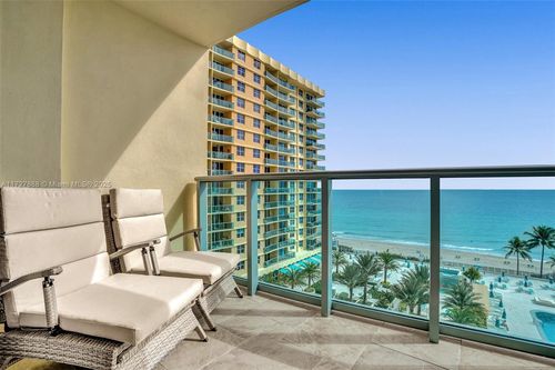 923-2501 S Ocean Dr, Hollywood, FL, 33019 | Card Image