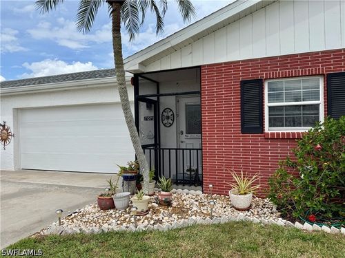 7079 Cedarhurst Dr, FORT MYERS, FL, 33919-6703 | Card Image