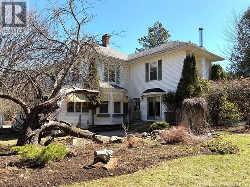 88 Green Rd, Rothesay, NB, E2H1T1 | Card Image