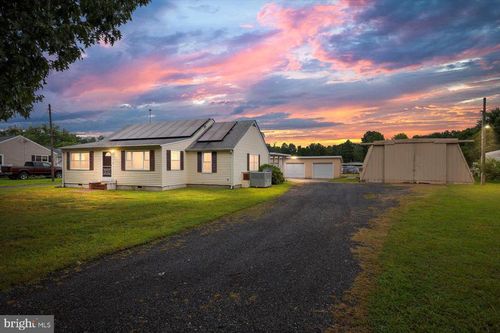 110 Longfield Rd, COLONIAL BEACH, VA, 22443-5803 | Card Image