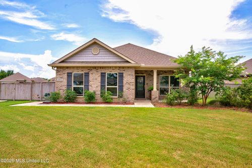 6805 Sweetclover Dr, Ocean Springs, MS, 39564-5079 | Card Image