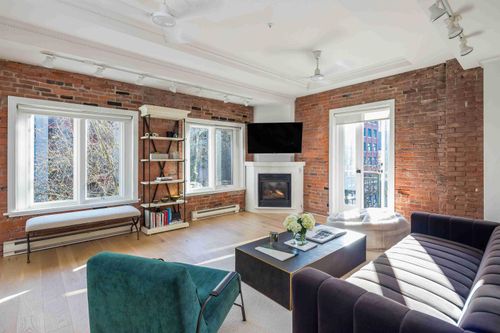 503-141 Water St, Vancouver, BC, V6B1A7 | Card Image