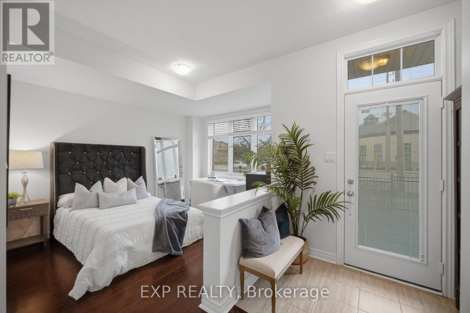 Residential in Mississauga (Churchill Meadows)