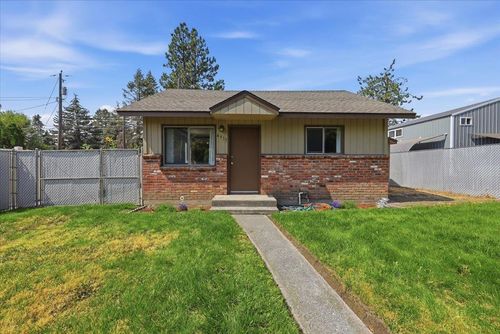 4917 N Maple St, Spokane, WA, 99205-5521 | Card Image