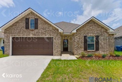 203 Foggy Ln, Lafayette, LA, 70507-4916 | Card Image