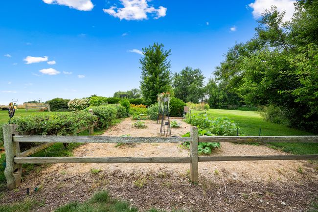 20 Boulder Dr, House other with 3 bedrooms, 3 bathrooms and 2 parking in Carlock IL | Image 26