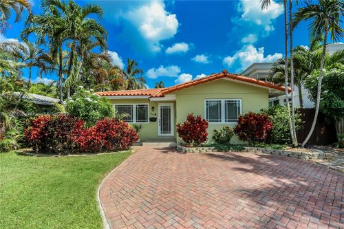 1247 Washington St, Hollywood, FL, 33019-1810 | Card Image