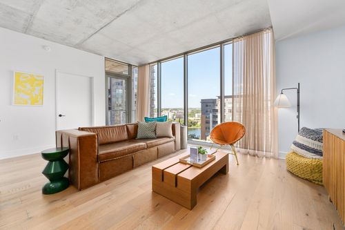 1310-48 East Ave, Austin, TX, 78701-4317 | Card Image