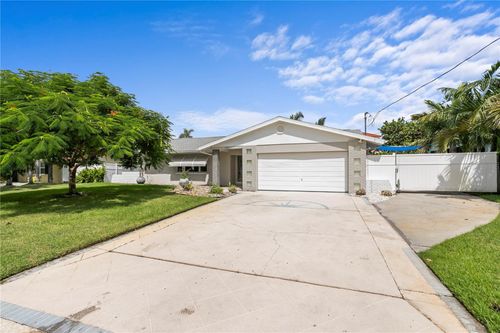 4051 14th St Ne, ST PETERSBURG, FL, 33703-5325 | Card Image