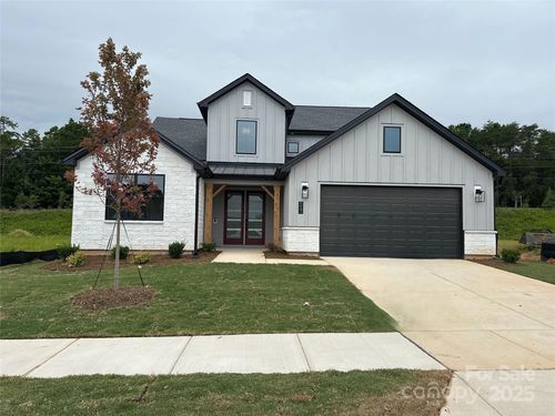 527 Tonka Path, Tega Cay, SC, 29708-7419 | Card Image