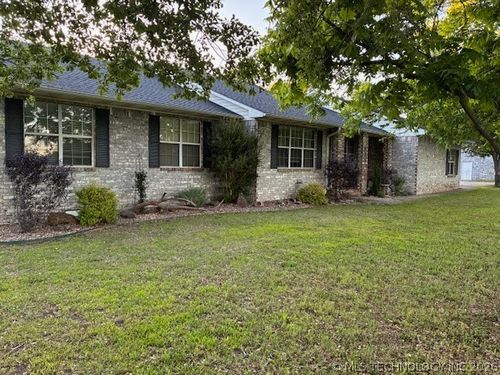 625 S Main Street, Krebs, OK, 74501 | Card Image