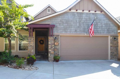 4902 N Ellicott Ln, Garden City, ID, 83714-9014 | Card Image