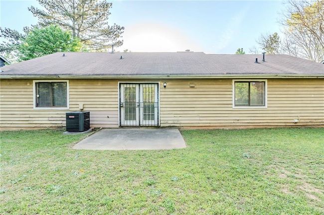 870 Chapman Cir, House other with 3 bedrooms, 2 bathrooms and 4 parking in Stone Mountain GA | Image 24