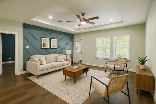 387 Autumn Ln, Livingston, TX, 77351-0913 | Card Image