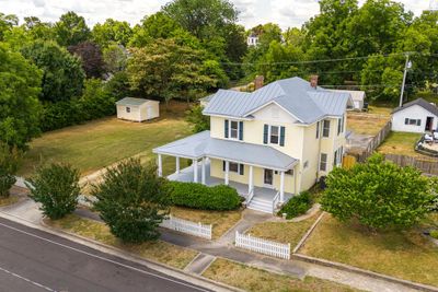 204 E. Maryland Ave, House other with 4 bedrooms, 2 bathrooms and 1 parking in Crewe VA | Image 1