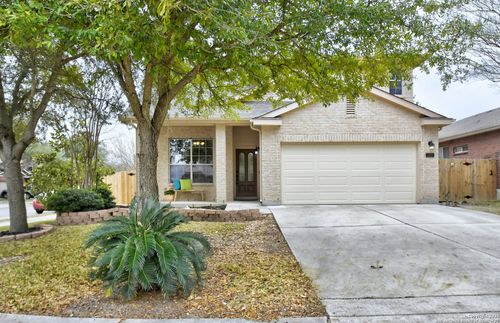 2818 Crusader Bnd, Schertz, TX, 78108-2319 | Card Image