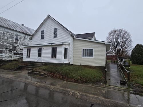 212 E Main St, Saratoga, IN, 47382 | Card Image