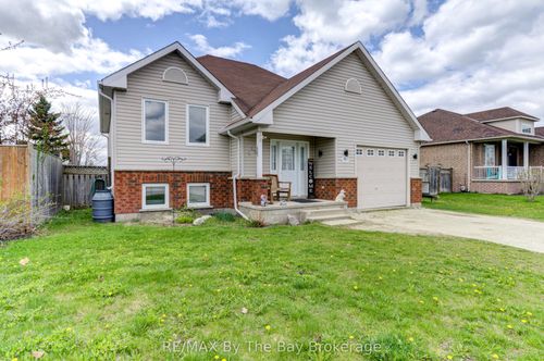 36A Meadowlark Blvd, Wasaga Beach, ON, L9Z3B2 | Card Image