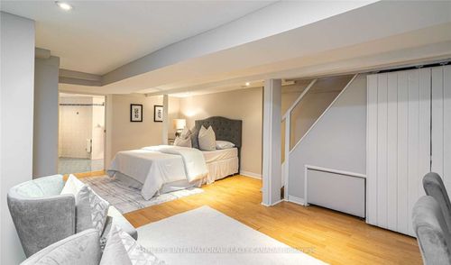 lower-213 Shaw St, Toronto, ON, M6J2W7 | Card Image