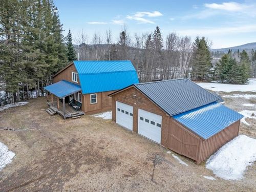 2142 Halls Stream Rd, Pittsburg, NH, 03592-4126 | Card Image