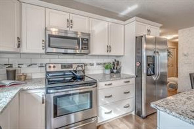 212 - 406 Cranberry Pk Se, Condo with 2 bedrooms, 2 bathrooms and 1 parking in Calgary AB | Image 6