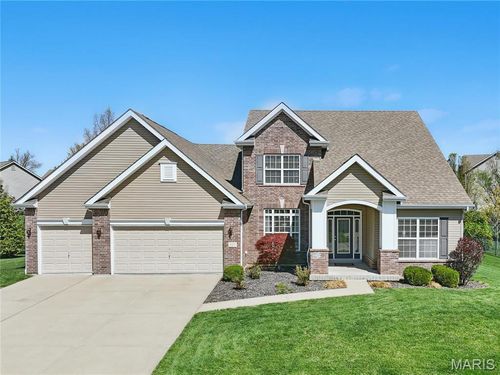 927 Haven Wood Dr, O Fallon, MO, 63368-6723 | Card Image