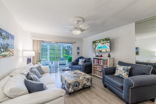 e-2-2701 Nassau Bend, Coconut Creek, FL, 33066 | Card Image